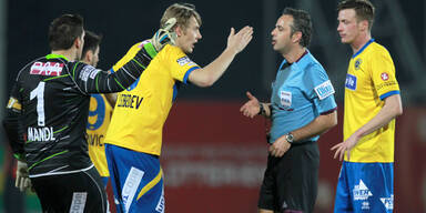 &Ouml;FB stellt sich hinter Skandal-Schiri Eisner