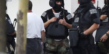 Mutmaßlicher Bombenleger ergab sich