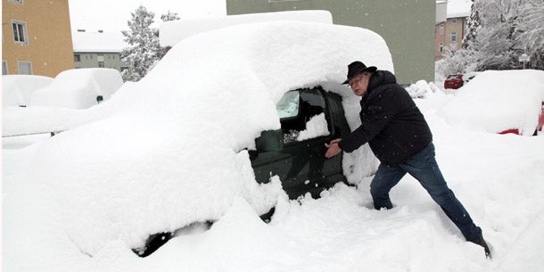 Täler abgeschnitten, Heer steht bereit