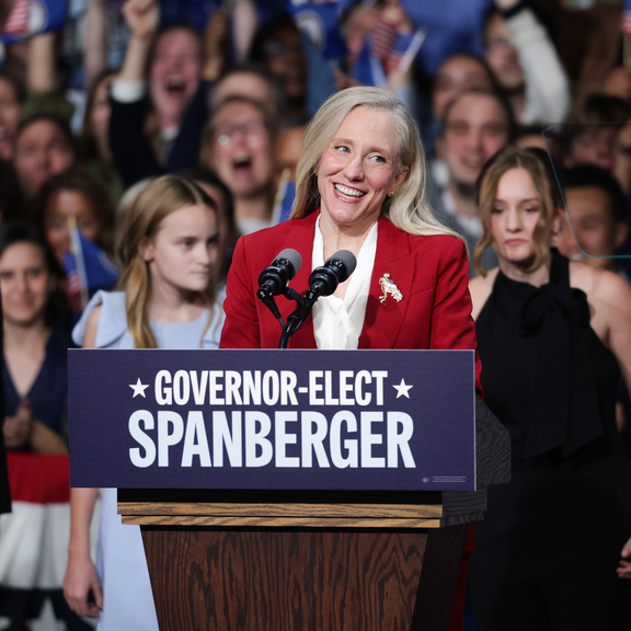 Demokratinnen siegen in Virginia & New Jersey