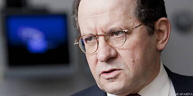 Vitor Constancio folgt Lucas Papademos nach