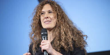 Die Volksoper rockt zwischen Schrebergarten und Opernball - auch mit Sex