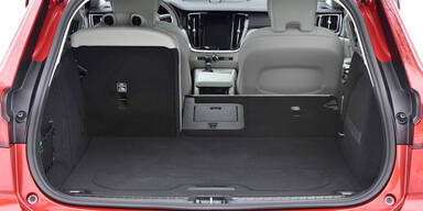 Der neue V60 Cross Country startet