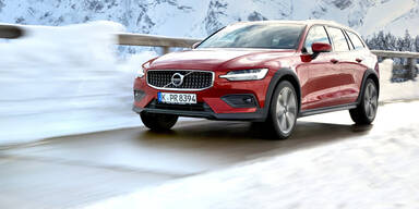 Der neue V60 Cross Country startet