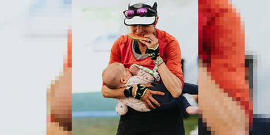 Mutter gewinnt 100-Kilometer-Hardcore-Lauf: W&auml;hrend sie stillte!