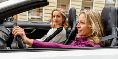 Vorstadtweiber st&uuml;rzen vor Finale ab