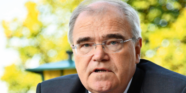 Justiz-Krieg um Razzien: Der geheime Akt