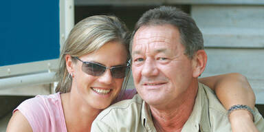 Ambros zeigt erstmals seine Zwillinge