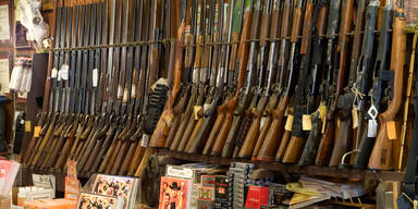Absurd: Waffen-Gesch&auml;fte d&uuml;rfen im Lockdown offen haben | Systemrelevant