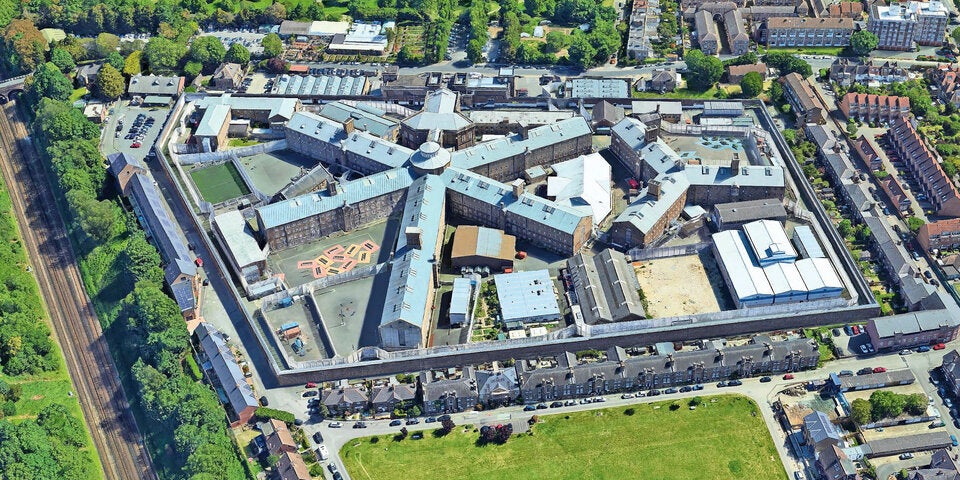 Boris Becker im Horror-Knast – Das ist seine Zelle