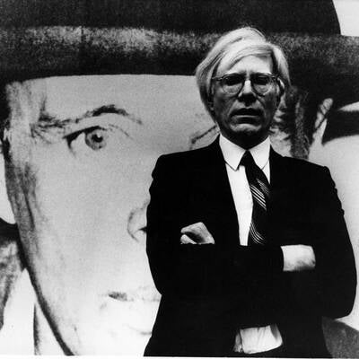 Rihanna - Queen of Downloads