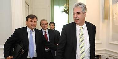 Wawrowsky (l) mit SVA-Chef Schelling