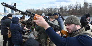 Regierung ruft Ukrainer zu den Waffen