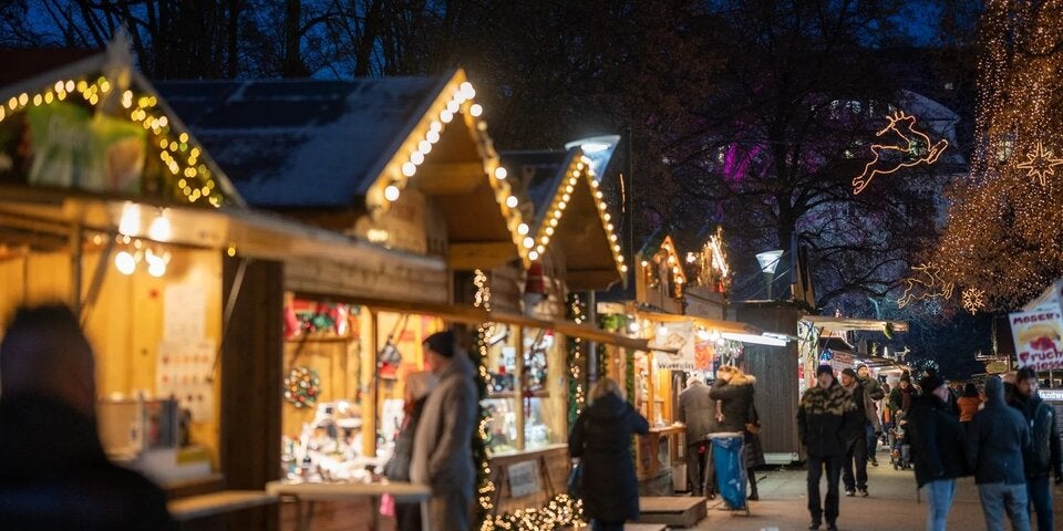 Weihnachtshütten im Volksgarten