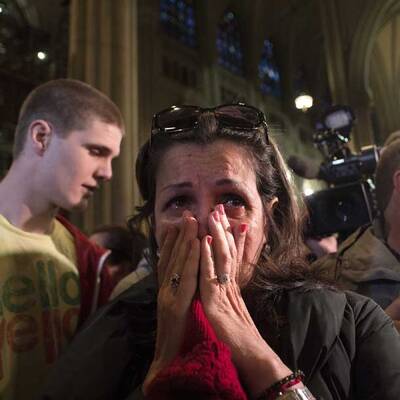 Weißer Rauch über Vatikan