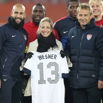 US-Botschafterin Alexa Wesner trifft US-Kicker