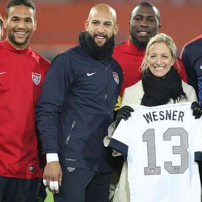 US-Botschafterin Alexa Wesner trifft US-Kicker