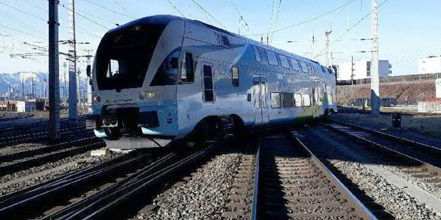 Personenzug in Salzburg entgleist