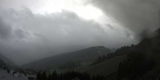 Sommer adé: Bis zu 40 Zentimeter Neuschnee