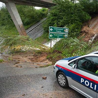 Unwetter-Chaos: Regen, Hagel und Schnee