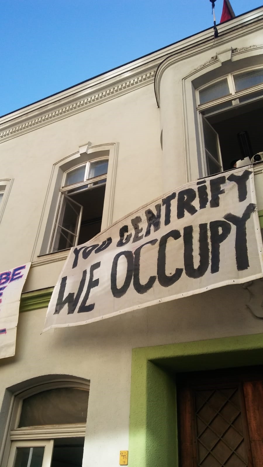 Vegane Anarchos besetzen Haus: Polizei will räumen