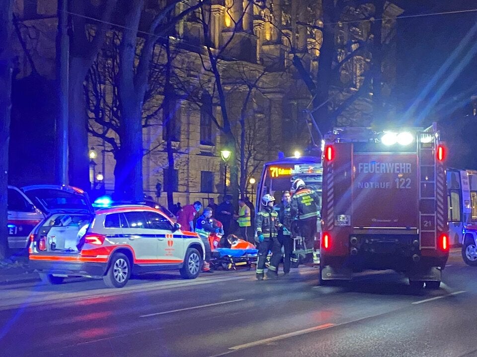 Unfall mit Straßenbahn am Ring: Mann schwer verletzt
