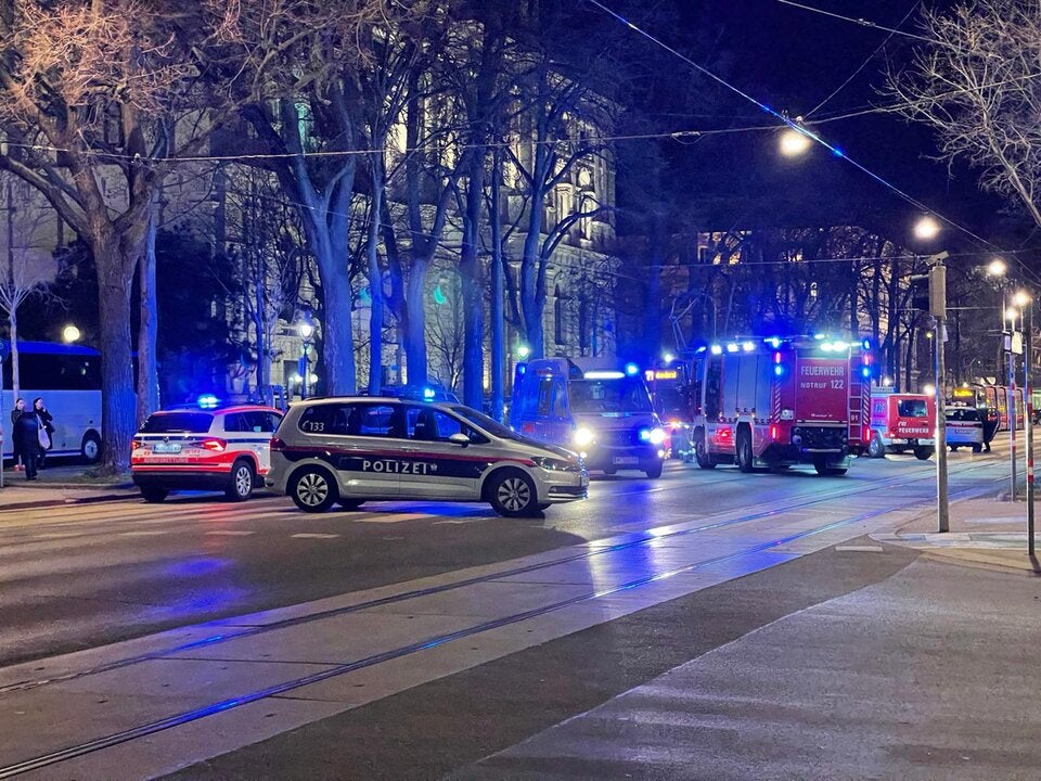 Unfall mit Straßenbahn am Ring: Mann schwer verletzt