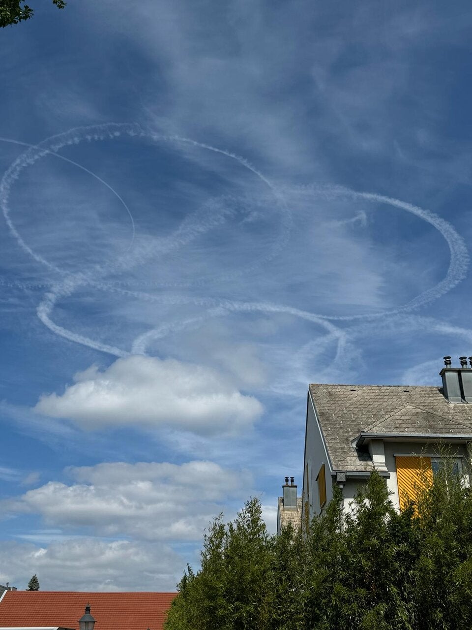 Rätselraten um kreisendes Flugzeug über Wien