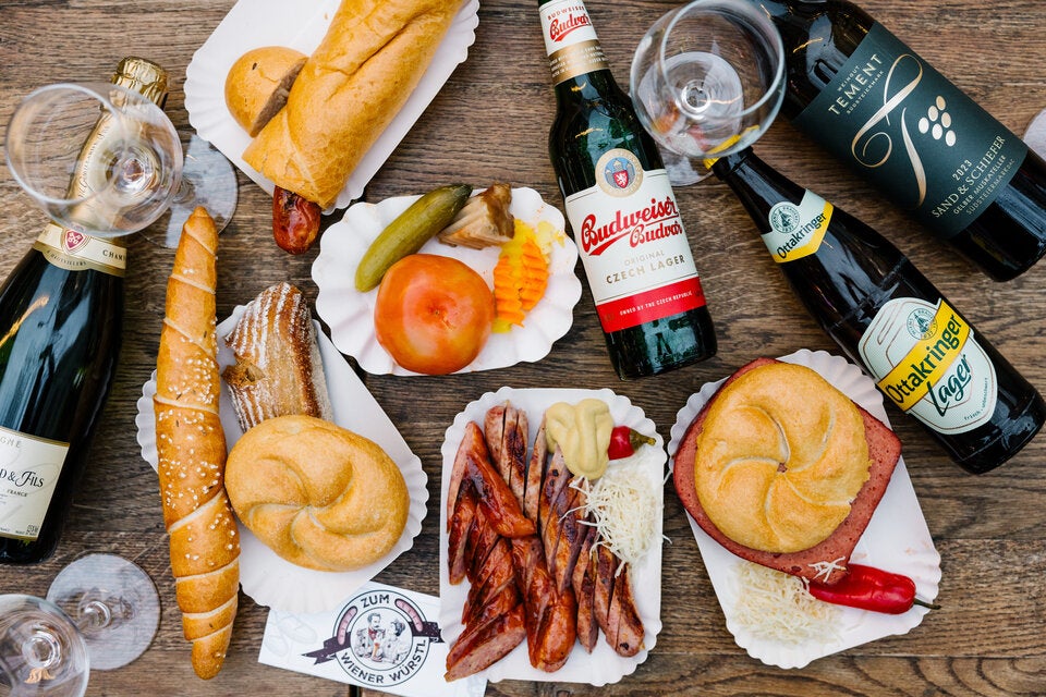 Schilling-Nostalgie an Wiener Würstelstand