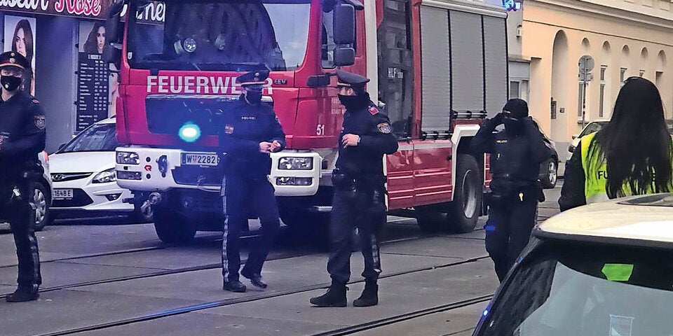 Wien-Brigittenau: Mieter stürzten samt Decke ins Erdgeschoß