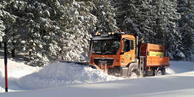 Knapp 100.000 Arbeitsstunden: N&Ouml; Stra&szlig;endienst f&uuml;r sichere Stra&szlig;en im Dauereinsatz