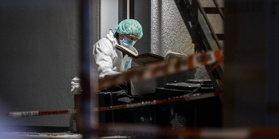 5-köpfige Familie nach Wohnungsbrand tot aufgefunden