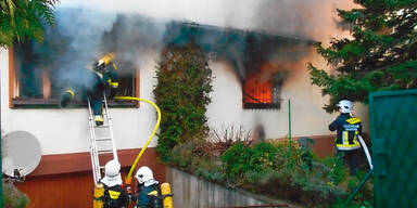 Feuerwehr-Mann rettet Opa vor Feuertod