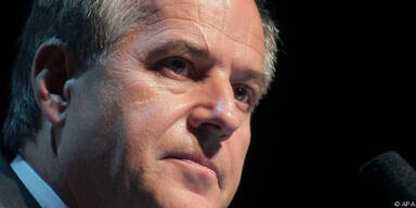 Wolf zuvor zu Gesprächen in Spanien