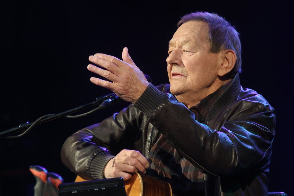 Ambros: Comeback nach Spitals-Drama: „Wunder, dass ich noch stehe!“