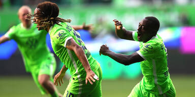 Wolfsburg st&uuml;rmt an Tabellenspitze