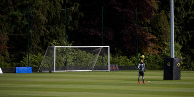 Englische Clubs wieder im Mannschaftstraining