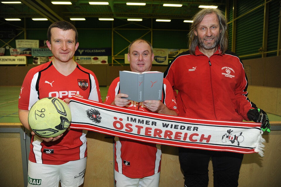 Priester-Fußball-Team fährt zu EM