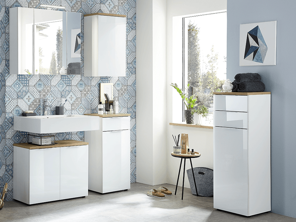 Badezimmer-Gestaltung - XXXLutz - ADV - Badezimmer AltNeu