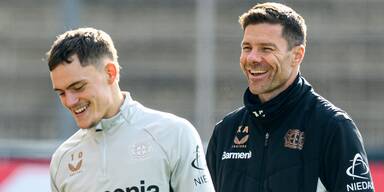 Bayer-CEO bestätigt Interesse: Alonso jagt Liverpool-Star