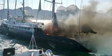 Luxusjacht zerst&ouml;rt Steganlage