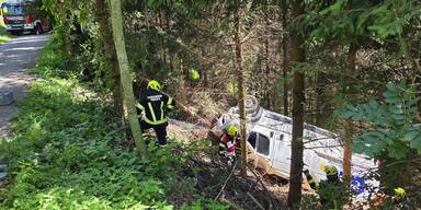 Paketbote &uuml;berschlug sich bei Zustelltour in Ybbsitz