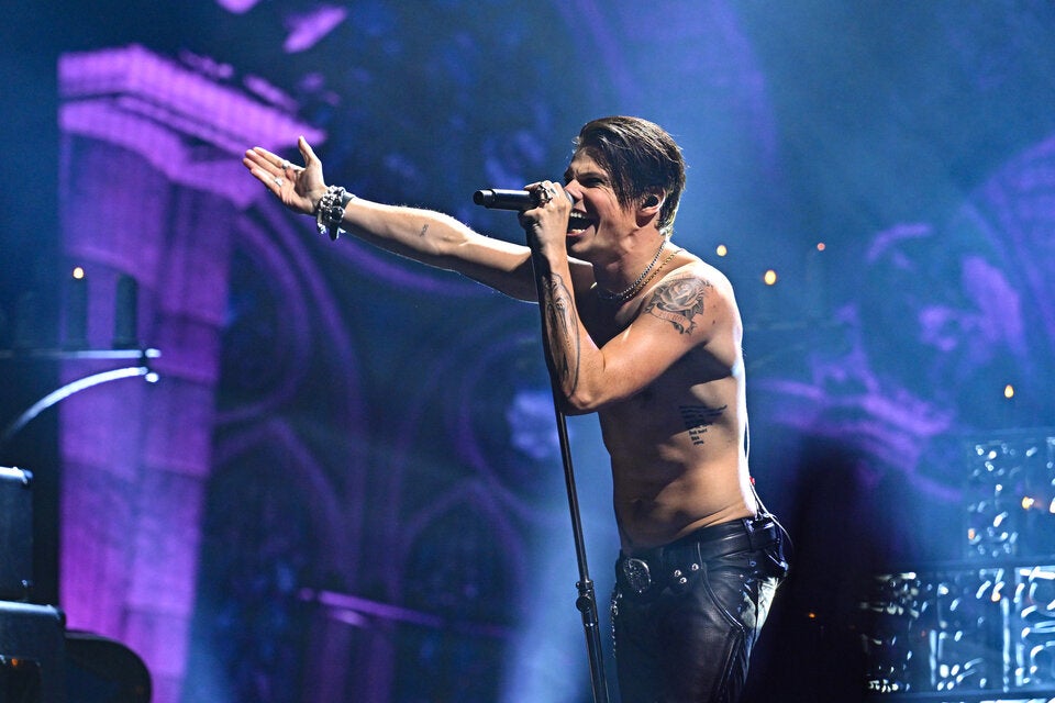 Yungblud rockt Wien mit Ozzy-Tribute und Striptease