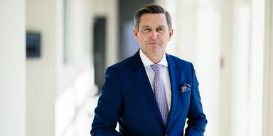 Hanke Peter, KommR, Bundesminister für Innovation, Mobilität und Infrastruktur