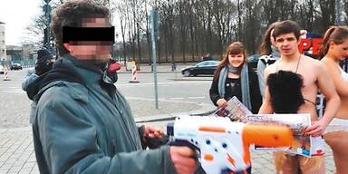 Anschlag vor Jägerball: Tierschützer verletzt