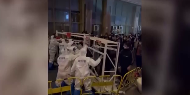 Zusammenst&ouml;&szlig;e bei neuen Protesten in China.png