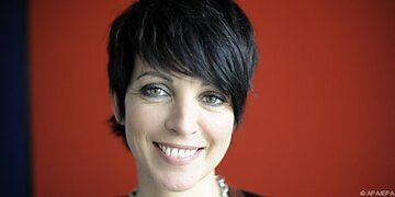 Zweifache Großmutter wird demnächst 50