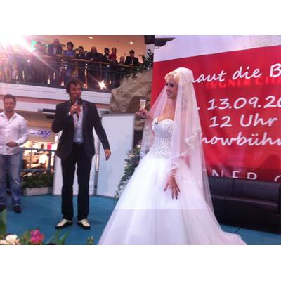 Richard Lugner sagt 'Ja' zu seiner Spatzi