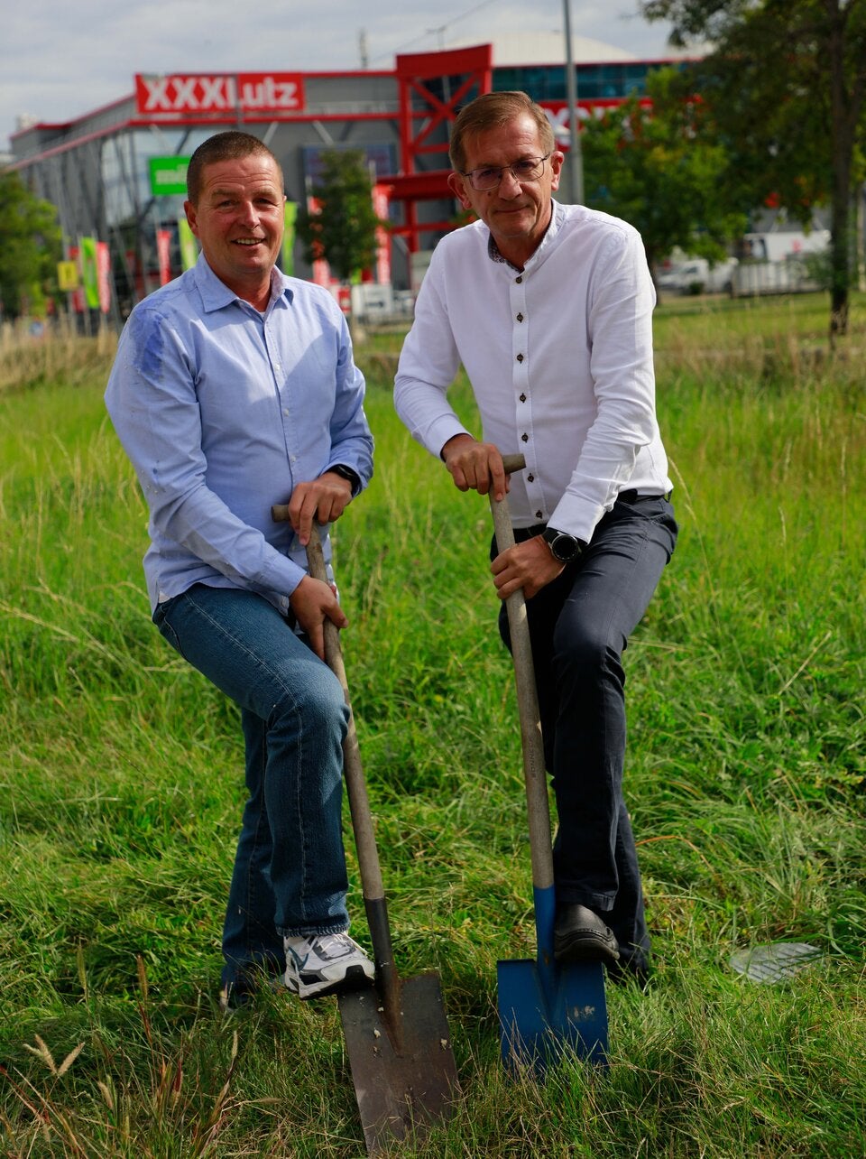 FPÖ-Abgeordneter von Aktivisten mit Torte attackiert