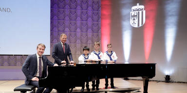 S&auml;ngerknaben sorgten auch heuer f&uuml;r musikalische Unterhaltung.